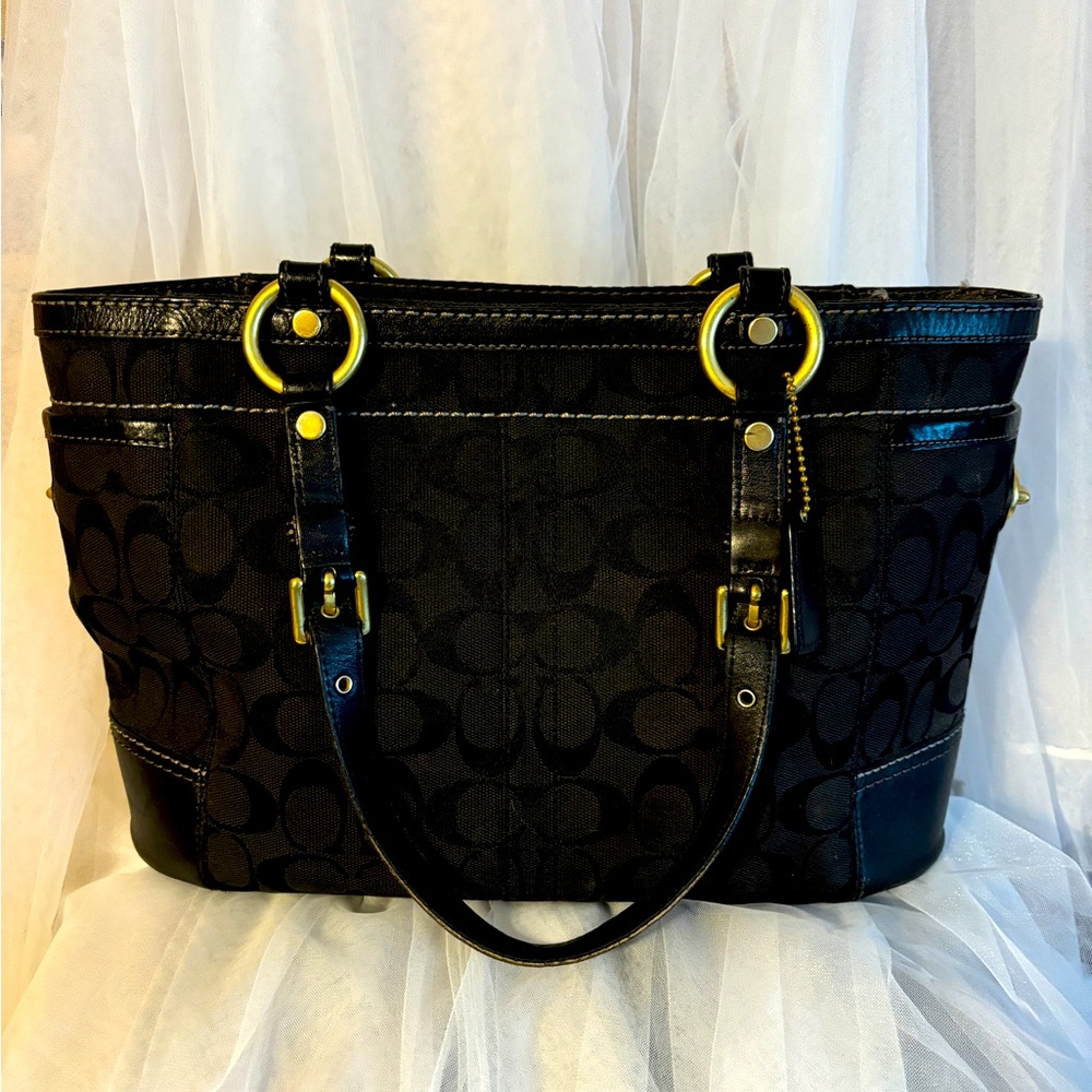 Black Y2K Coach Shoulder Bag